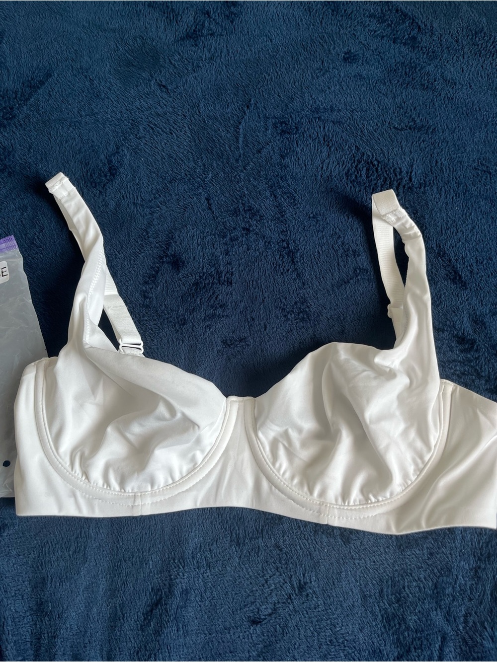 Everyday White Underwire Support Bra with Adjustable Straps new without tag